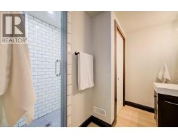 8 SPRING Street E - 44