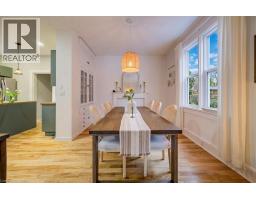 8 SPRING Street E - 6