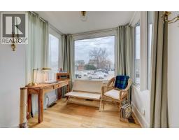 8 SPRING Street E - 9