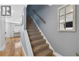 142 RICHARDSON Drive UnitNo. 12 - 14