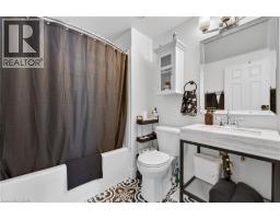 142 RICHARDSON Drive UnitNo. 12 - 18