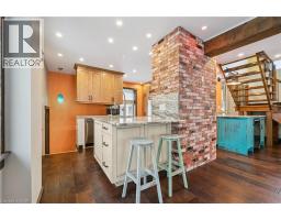 838 MOORE Street - 10