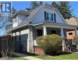 838 MOORE Street - 3