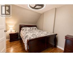 110 LORNE Crescent - 14