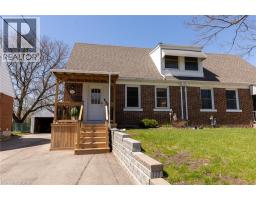 110 LORNE Crescent - 3