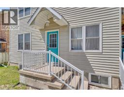 24 COLUMBIA Street W - 21