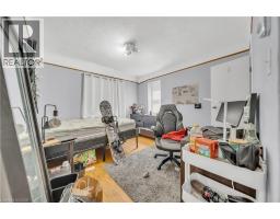 24 COLUMBIA Street W - 31