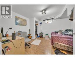 24 COLUMBIA Street W - 45