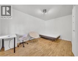 24 COLUMBIA Street W - 5