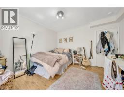 24 COLUMBIA Street W - 8