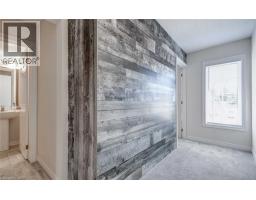 582 LINDEN Street - 24