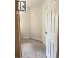 582 LINDEN Street - 26