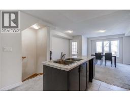 582 LINDEN Street - 6