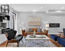 62 MOORE Crescent - 13