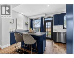 62 MOORE Crescent - 14