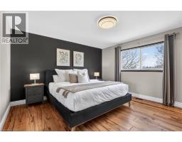 62 MOORE Crescent - 21