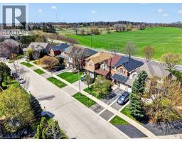 62 MOORE Crescent - 33