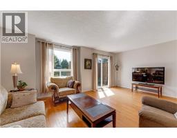 550 DANSBURY Drive - 13