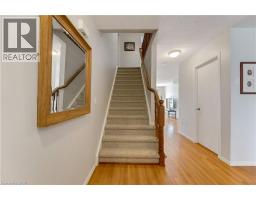 550 DANSBURY Drive - 17