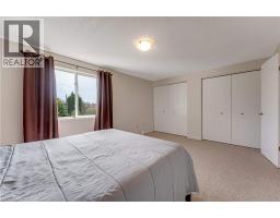 550 DANSBURY Drive - 22
