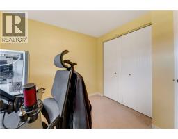 550 DANSBURY Drive - 28