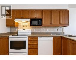 550 DANSBURY Drive - 7