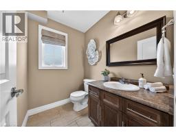 692 HALIFAX Road - 16