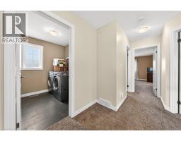 692 HALIFAX Road - 22