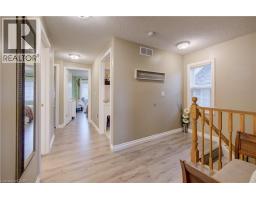 23 NORTHCLIFFE Crescent - 18