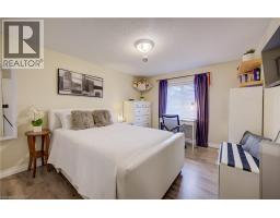 23 NORTHCLIFFE Crescent - 26