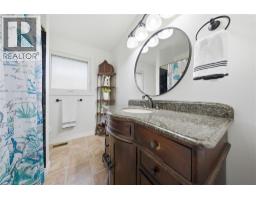 3 MEADOWBROOK Court - 25