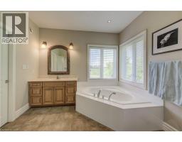 10 EAGLE RIDGE Court - 34