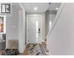 129 AHRENS Street W - 10