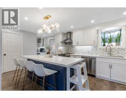 129 AHRENS Street W - 15