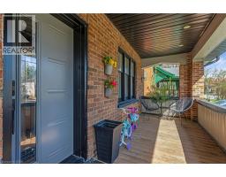 129 AHRENS Street W - 3