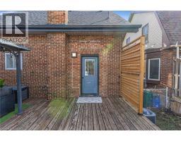 129 AHRENS Street W - 4