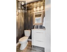 101 ESSEX POINT Drive - 9