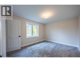 5 MAPLE Avenue - 13