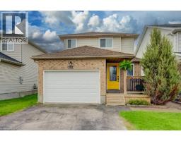 255 HIGHBROOK Crescent - 1