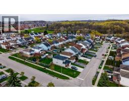 255 HIGHBROOK Crescent - 37