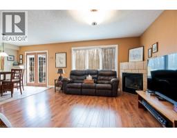 128 EBY Crescent - 5