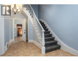 109 COLLEGE Street - 10