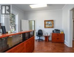 109 COLLEGE Street - 14