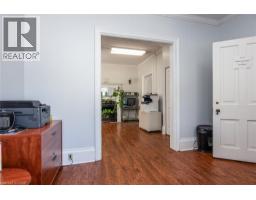 109 COLLEGE Street - 16