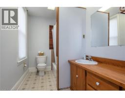 109 COLLEGE Street - 17