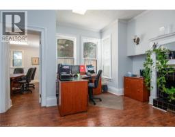 109 COLLEGE Street - 19