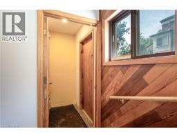 109 COLLEGE Street - 28