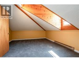 109 COLLEGE Street - 38