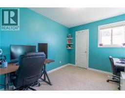 533 LANGLAW Drive - 18