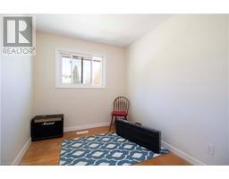 187 CLOVER Place - 24